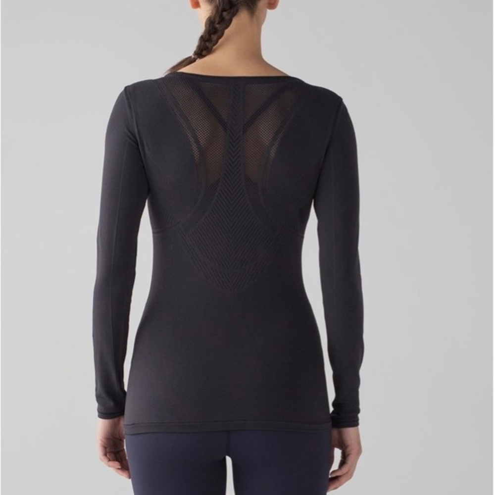 Lululemon Reveal Longsleeve Mesh top